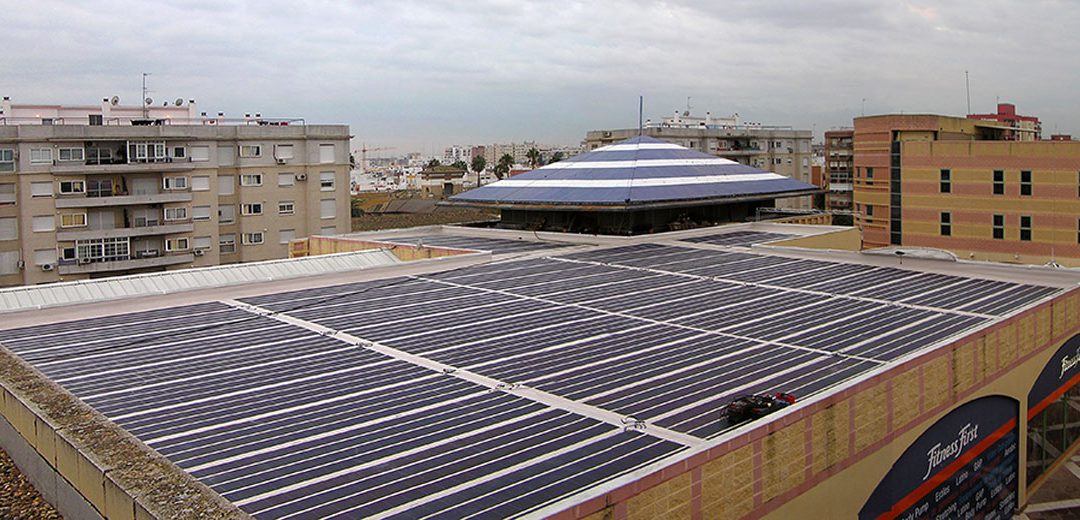 Impermeabilización y lámina fotovoltaica en Centro Comercial Los Arcos, Sevilla